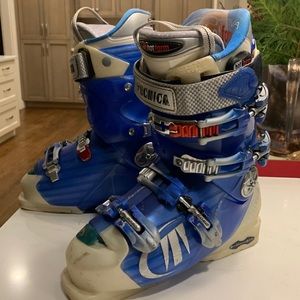 Technica womens ski boots